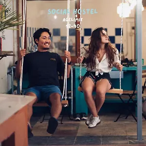 Dona Rose Surf Hostal